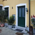 Kreuthhof *