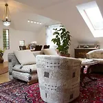 Kreuthhof Homestay *