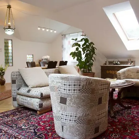 Kreuthhof Homestay *