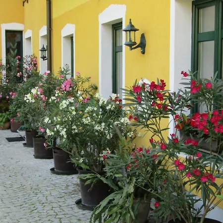 Kreuthhof Homestay