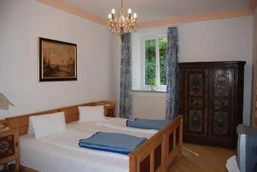 Kreuthhof Homestay szállás *